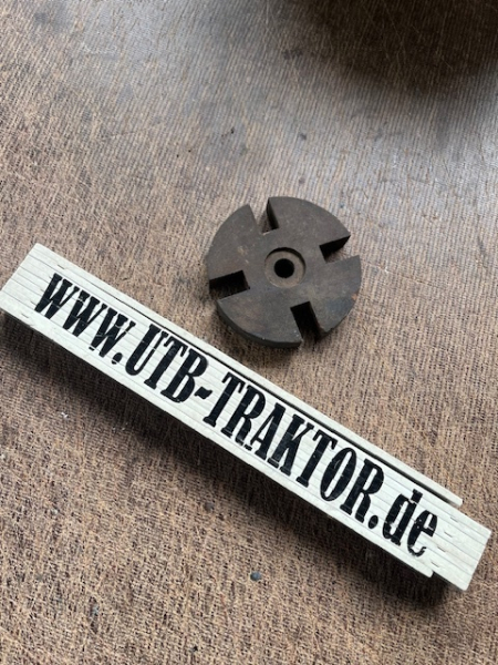 Mitnehmerscheibe für Einspritzpumpe aus Pertinax T174 Famulus ITM533 aus original DDR Bestand