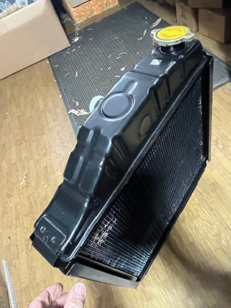 Messingkühler Kühler Radlader Stromerzeuger Minibagger Baumaschinen Walze Bagger Traktor Zetor incl. Versand