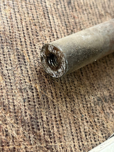 Welle im Schaltgetriebe UTB aus original Lagerbestand