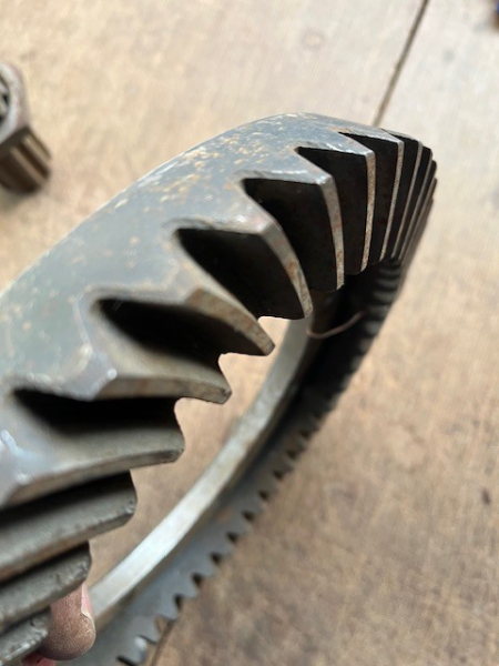 Kegelradantrieb Grup Conic 10/47 UTB Fiat Länge 235 mm aus original TIH Lagerbestand