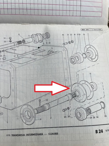 Deckel Flansch am Getriebe - Differenzial TIH 445