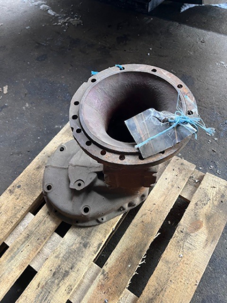 Achstrichter linke Seite UTB Fiat eckige Ausführung Neuteil aus Lagerbestand