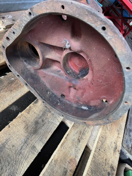 Achstrichter linke Seite UTB Fiat eckige Ausführung Neuteil aus Lagerbestand