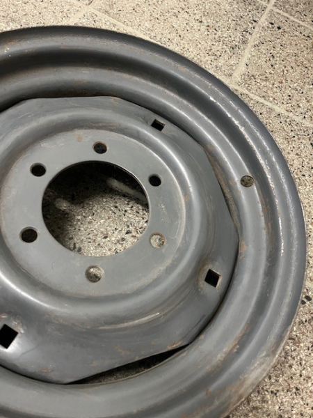 2 Stück Felge vorn für 16 Zoll Bereifung  UTB V445 U550 Traktor Fiat 400 420 450 ... original Teil incl. Versandkosten