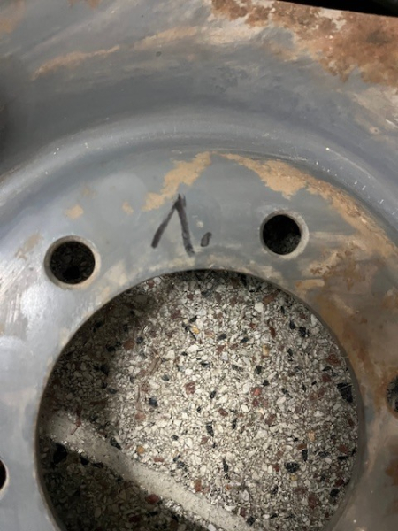 2 Stück Felge vorn für 16 Zoll Bereifung  UTB V445 U550 Traktor Fiat 400 420 450 ... original Teil incl. Versandkosten