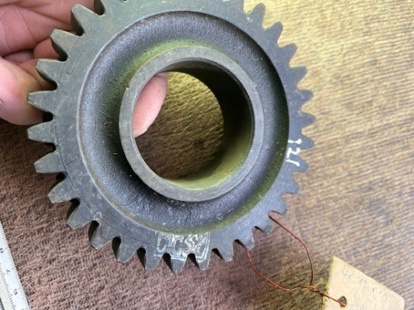 Zahnrad Getriebe 4. Gang untere Welle UTB + Fiat 540 640 55.46 65.46 70.56 aus org. Lagerbestand
