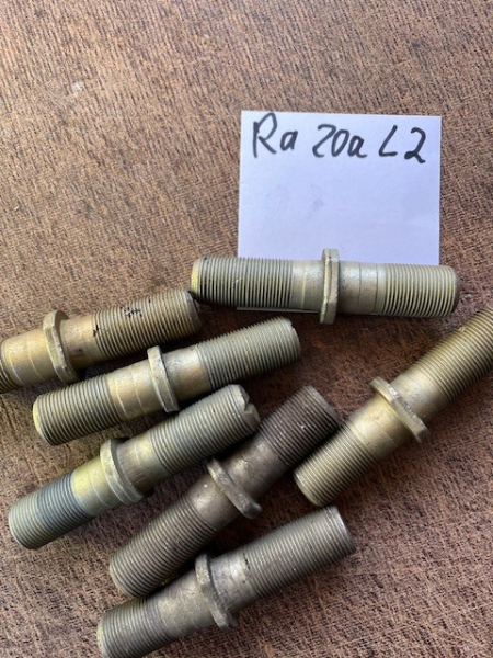 Radbolzen TIH 445  original Lagerbestand