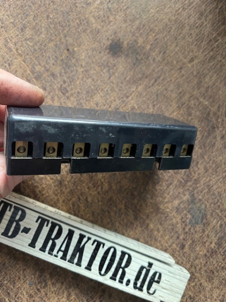 Sicherungsleiste DDR IFA 8 Fach mit Sicherungen