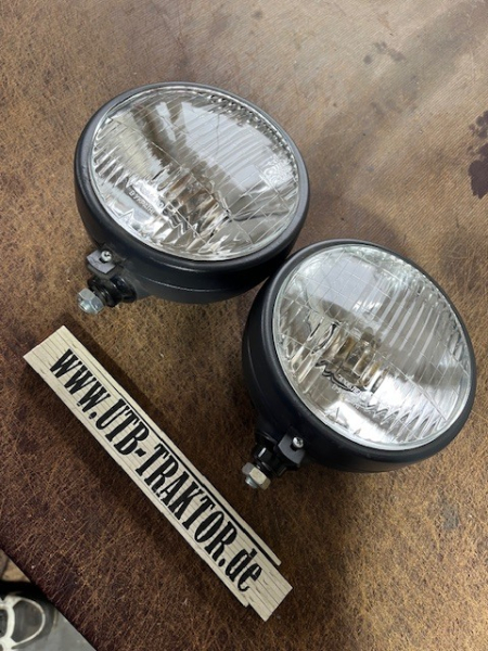 2 Stück Scheinwerfer senkrecht Traktor