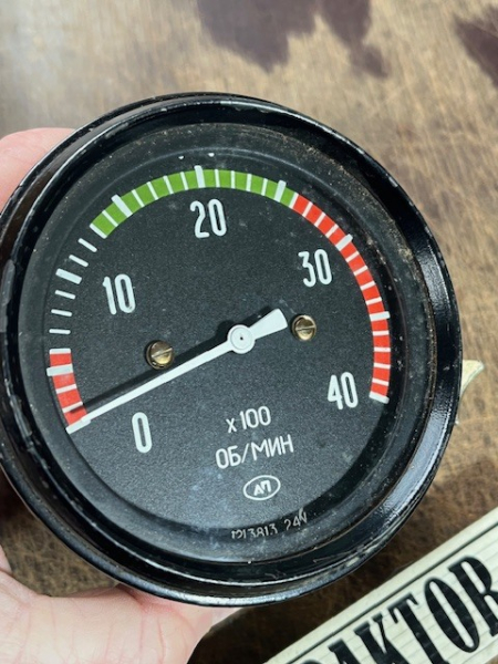 Drehzahlmesser USSR russisch M3-307 24V