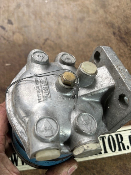 Dieselfilter Kraftstofffilter UTB TIH Fiat komplett mit Blech Unterteil original teil Romania