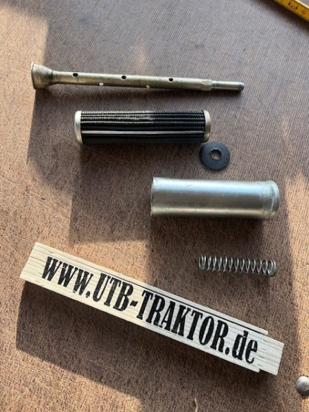 Einsatz im Behälter für Servolenkung UTB 300 +500 U550IF gebraucht