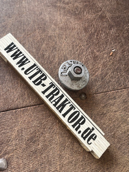 Deckel - Ventil für Behälter der Servolenkung UTB 300 +500 U550IF gebraucht