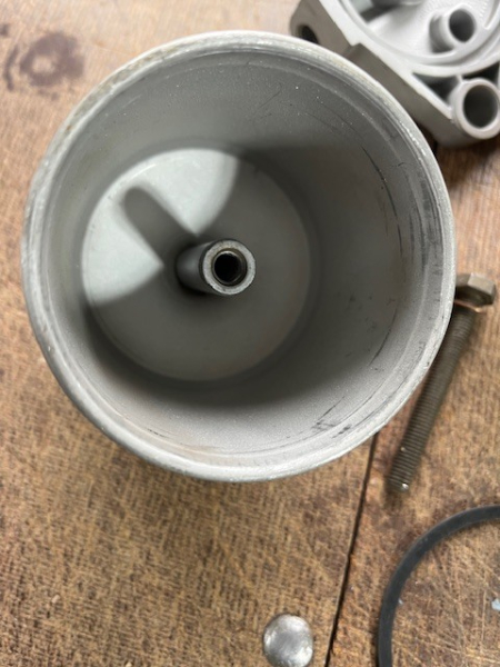 Dieselfiltergehäuse mit Filtereinsatz DDR Multicar GT124 RS09 Waran Pomsen UT082