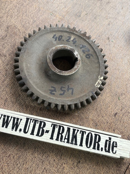 Zahnrad Getriebe UTB TIH Fiat aus org. Lagerbestand
