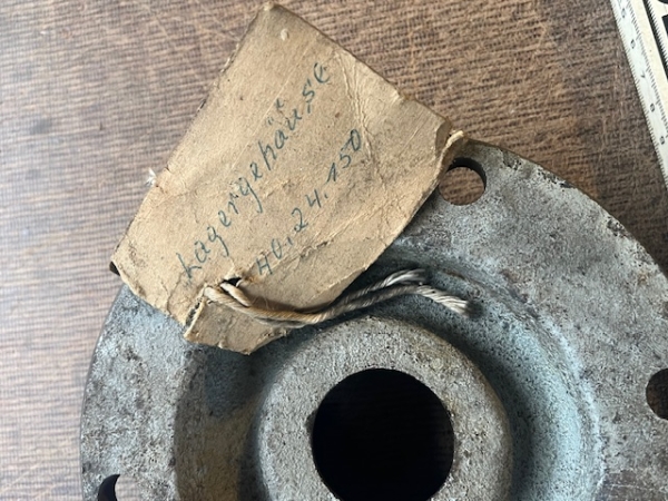 Lagergehäuse hinten links am Differenzial UTB Fiat aus original Lagerbestand