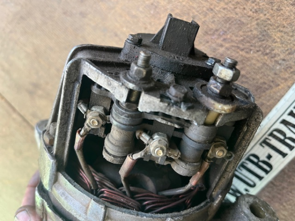 Lichtmaschine UTB TIH Fiat gebraucht / defekt als Ersatzteil