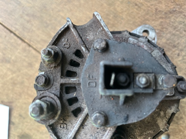 Lichtmaschine UTB TIH Fiat gebraucht / defekt als Ersatzteil