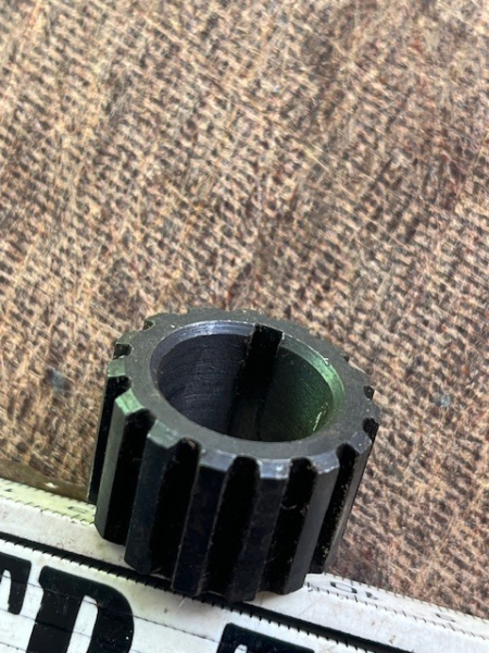 Mitnehmer für Hydraulikpumpe an Fortschritt ZT 323