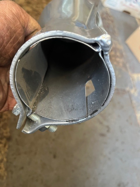 Auspuff UTB U650 + U651 U 650 651 Raupe UTB S651 2. Wahl