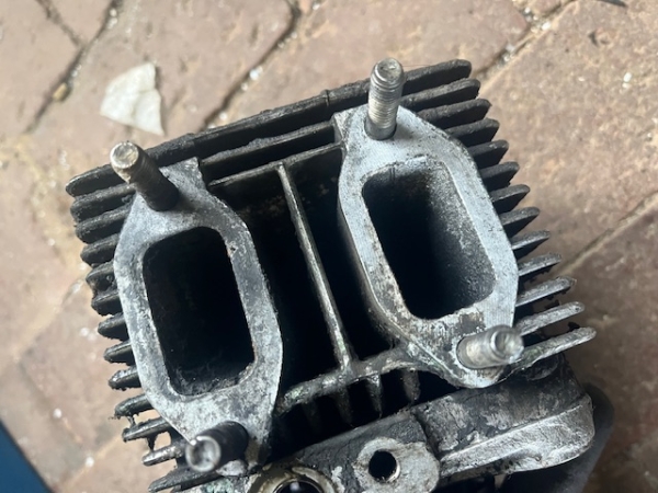 Zylinderkopf mit Ventilen gebraucht für  GT124 Multicar M22 Waran