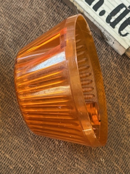 1 Stück Blinker Kappe rund für IFA Multicar Barkas B1000 aus original DDR Bestand