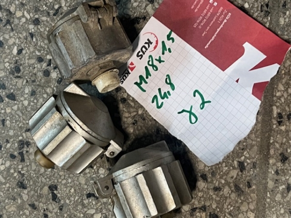 Stecker für Hydraulikanschluß für Anhänger NEU