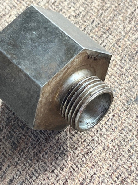 Adapter für Hydraulik Anschluß M27x2 auf M18x1,5