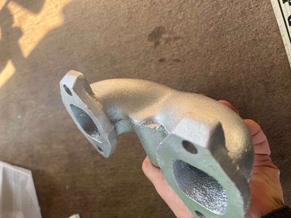 Abgas Krümmer UTB 300 und 302