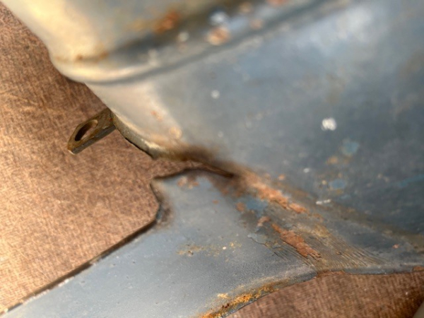 Schutz Verkleidung Lichtmaschine UTB TIH gebraucht etwas eingerissen