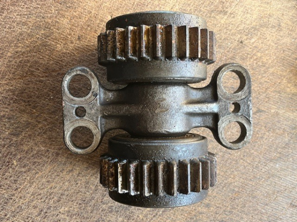 doppel zahnrad in der ölwanne vom rs09 - GT124 gut gebraucht