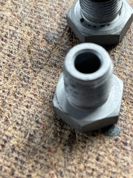 Würfel 5 Fach Verteiler für Bremsleitung mit Einschraubern TIH 445