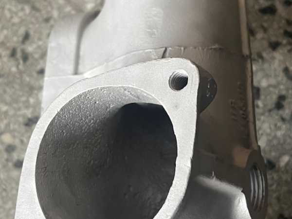 Luftansaugkrümmer UTB 550 IF