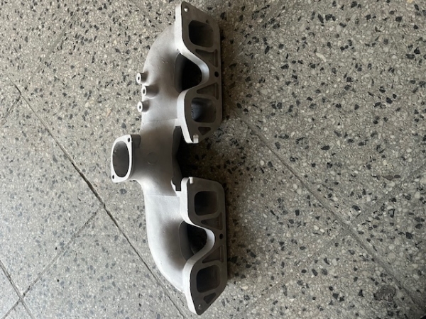 Luftansaugkrümmer UTB 550 IF