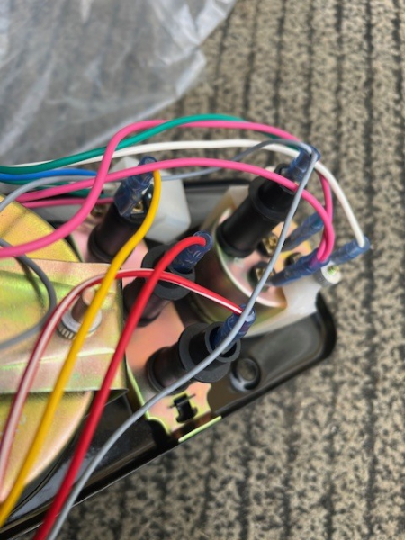 Amaturenbrett UTB TIH komplett Tacho mit Gewinde