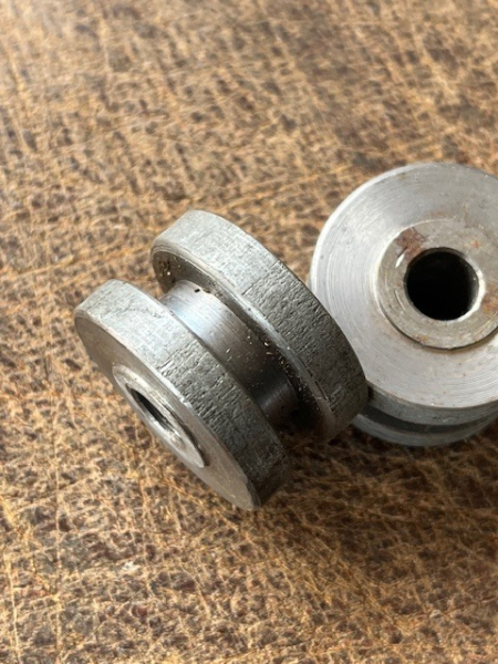 Laufrolle eventuell für Kabinen Tür TIH 445 T159