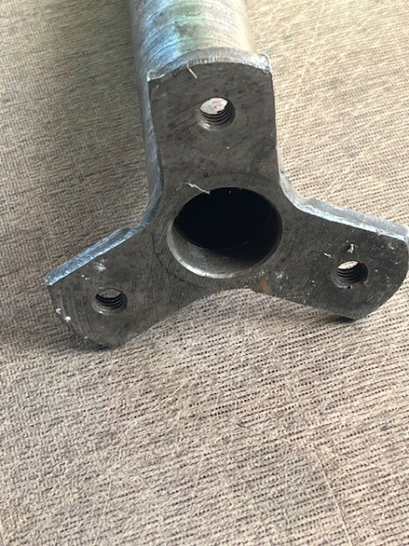 Welle für Antrieb der hydraulikpumpe am T157 Hühnerknie mit 2 Zylinder RS09 Motor