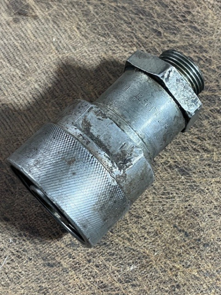 Hydraulikverschraubung T174 DDR Orsta gut gebraucht Gewinde M30x2