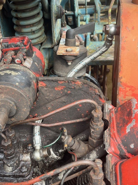 Rücklaufleitung GT124 T157 mit 4 Zylinder Cunuwalde Motor