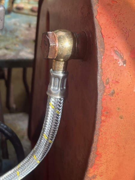 Rücklaufleitung GT124 T157 mit 4 Zylinder Cunuwalde Motor