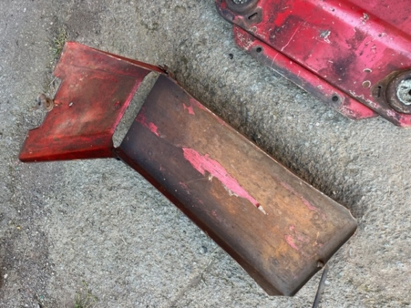 Batteriekasten gebraucht vom UTB 650 651 / M650 M651