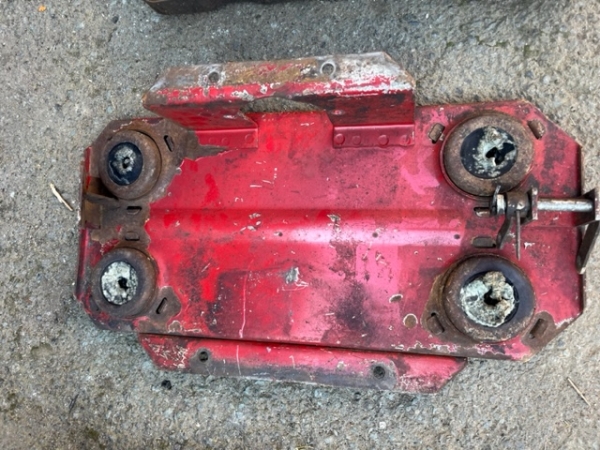 Batteriekasten gebraucht vom UTB 650 651 / M650 M651