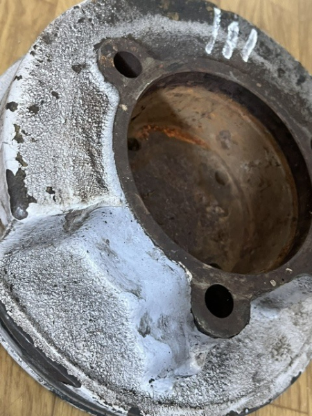 Keilriemenscheibe Kurbelwelle vorn UTB 445 Fiat 450 R450 400 m420 480 500 TIH  445DH mit 3 Zylinder Motor
