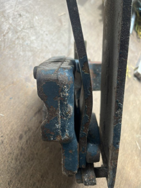 Feder für Kraftheber Heckhydraulik gut gebraucht mit Aufnahme Halterung für Oberlenker  Fiat 540 640 65.46 70.56