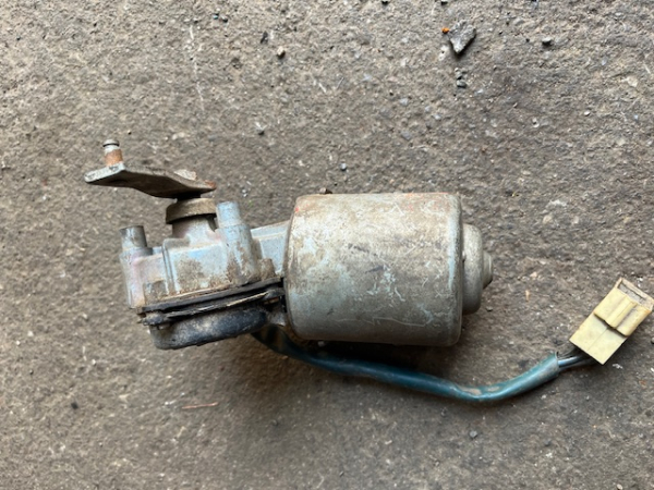 Scheibenwischer Motor Traktor 12 volt gut gebraucht