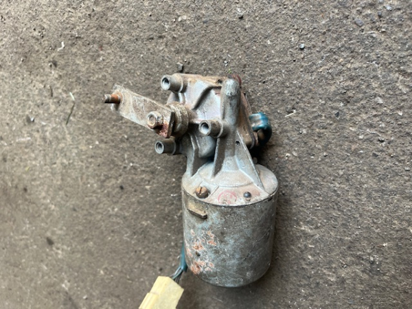 Scheibenwischer Motor Traktor 12 volt gut gebraucht