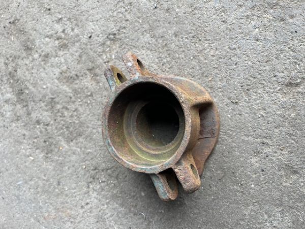 Adapter für Anschluß zapfwelle DDR Ausführung gebraucht