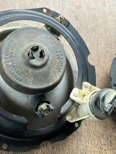 2x Scheinwerfer gut gebraucht für TIH 445
