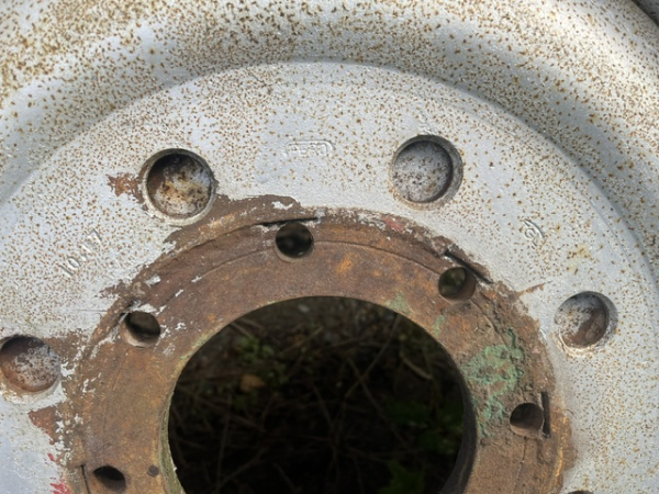 2 Stück Räder Hinten passend für UTB 8 loch Hinterrad