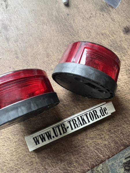 2x Rücklicht 3 Kammer rund DDR ohne Kennz. Beleuchtung o.L. 2. Wahl defekt